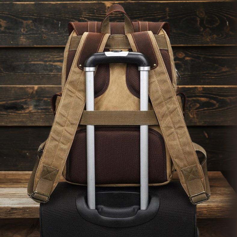 Noah™ - Premium Bag with Handmade Details