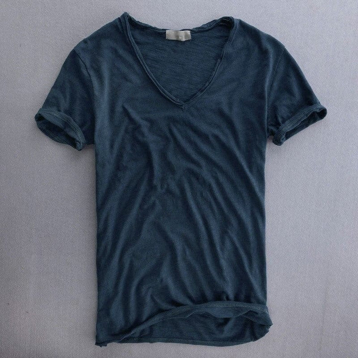 Reeso - V-Neck Tee