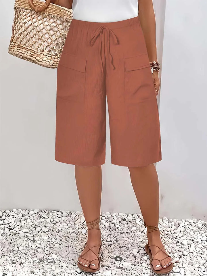 Yuria - Solid Color Casual Loose Stylish Pockets Shorts