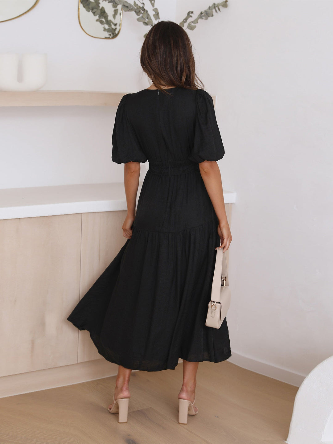 Melanie ™ - V-Neck Flow Dress