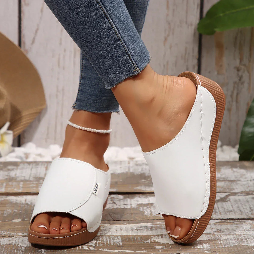Ella™ - Casual Slip-On Sandals with Mid-Heel Platform