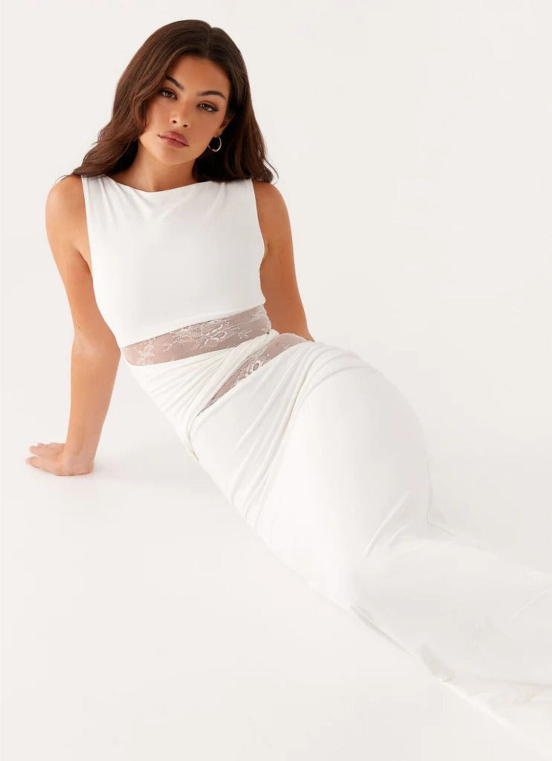 Lina | Figure-flattering maxi dress with subtle cutouts and lacing