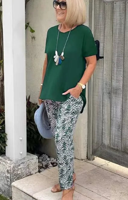 Lioren - Relaxed Fit Holiday Outfit Set