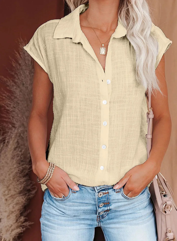 EVERYDAY BUTTON-UP BLOUSE