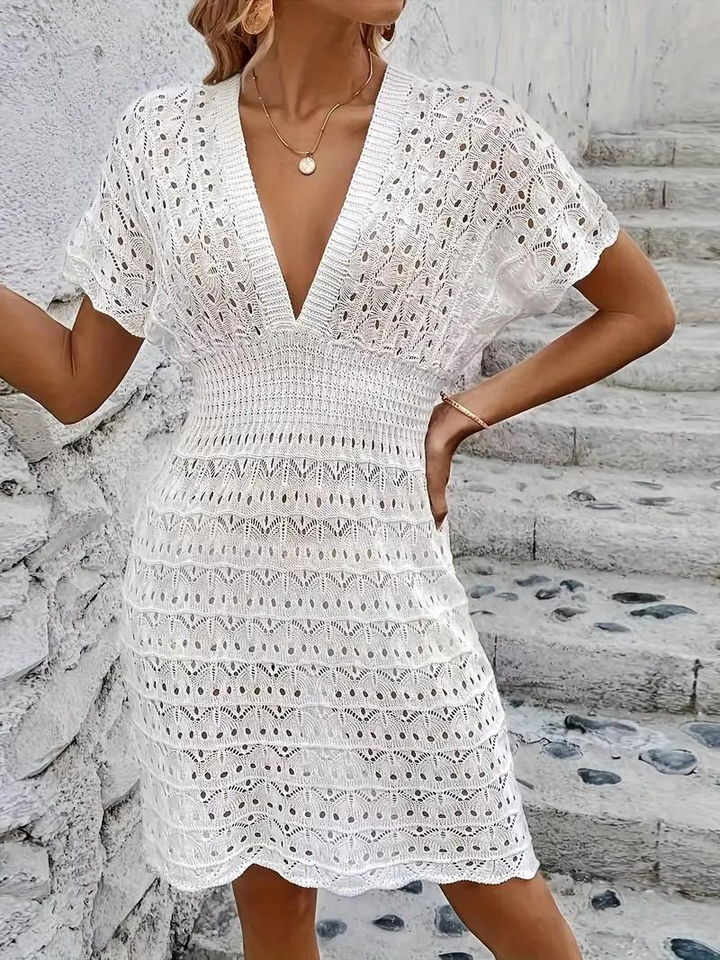 Cover-up knit dress in boho style beach outfit