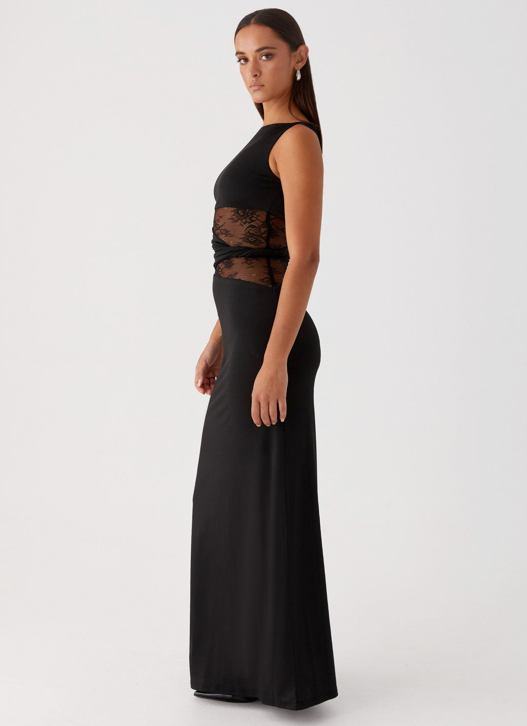 Lina | Figure-flattering maxi dress with subtle cutouts and lacing