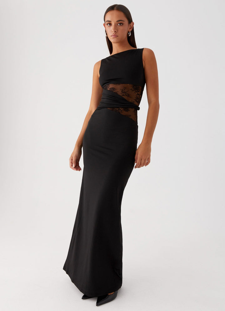 Lina | Figure-flattering maxi dress with subtle cutouts and lacing