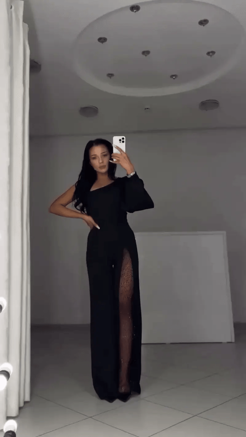 Ines | Modern jumpsuit with wide legs