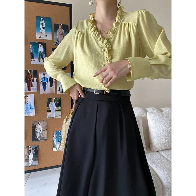 Élodie – Classic French Button-Up Blouse