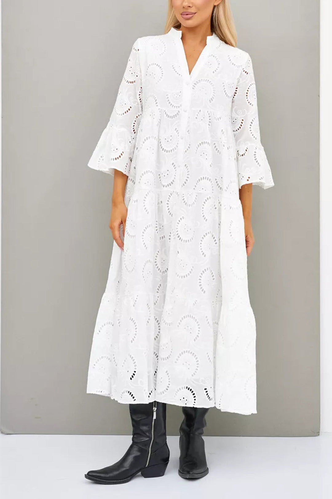 Cotton dress with embroidered sleeves and V-neckline