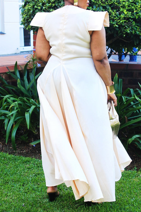 Elodie – Chic Round Neck Zip-Back Dress