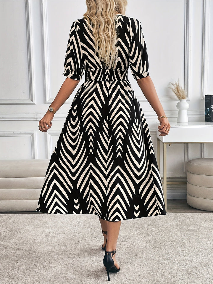 Lily™ - Chic Chevron Print Dress