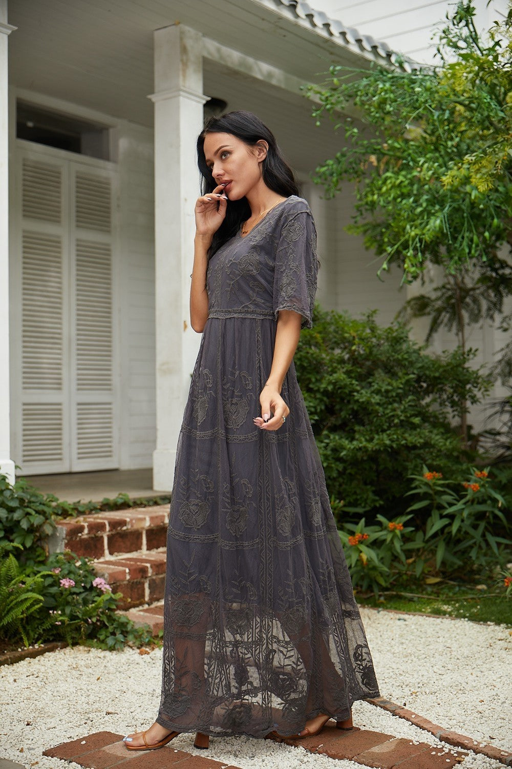 Clarita - Elegant Bloom Maxi Dress