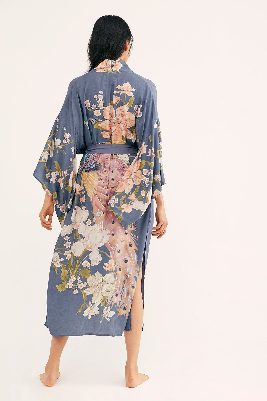 Long kimono robe with batwing sleeves