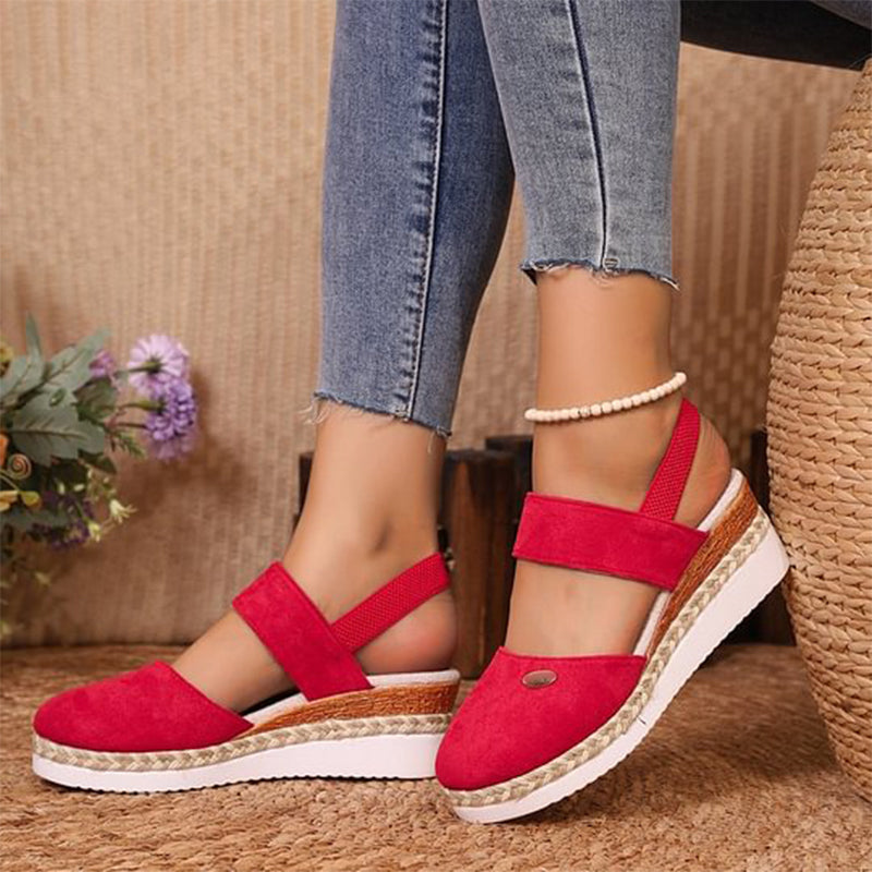 Delilah - strapped sandal with low wedge heel