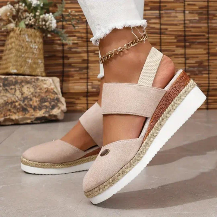 Delilah - strapped sandal with low wedge heel